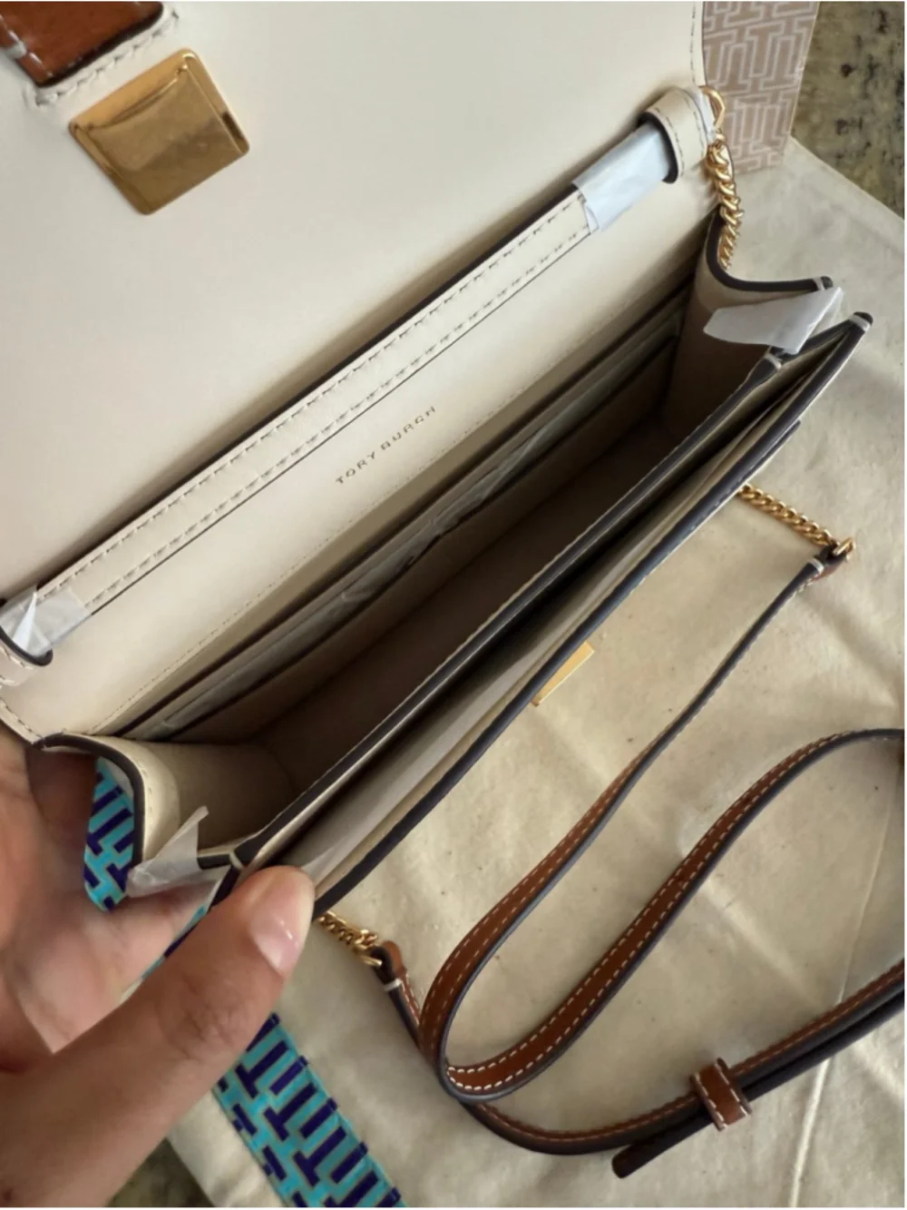 📌price to sell!!!!New Tory Burch T monogram chain wallet in ivory